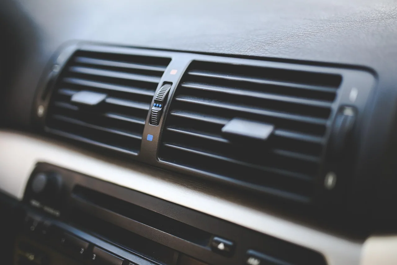 Vehicle receiving air conditioning diagnosis near Waitara